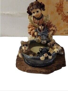 Boyds Collection Yesterday's Child "Wendy with Bronte, Keats, Tennyson Figurine!